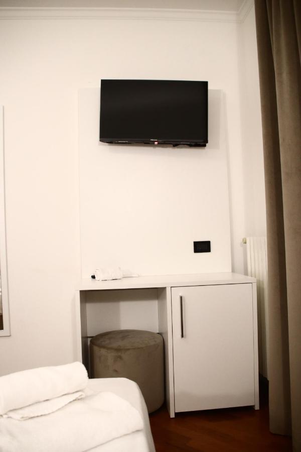 White House Apartment Lainate Exterior photo