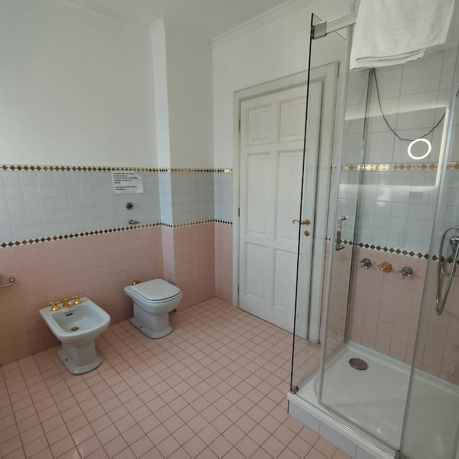 White House Apartment Lainate Exterior photo